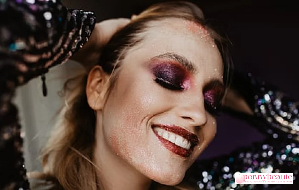 divorce dust tren makeup