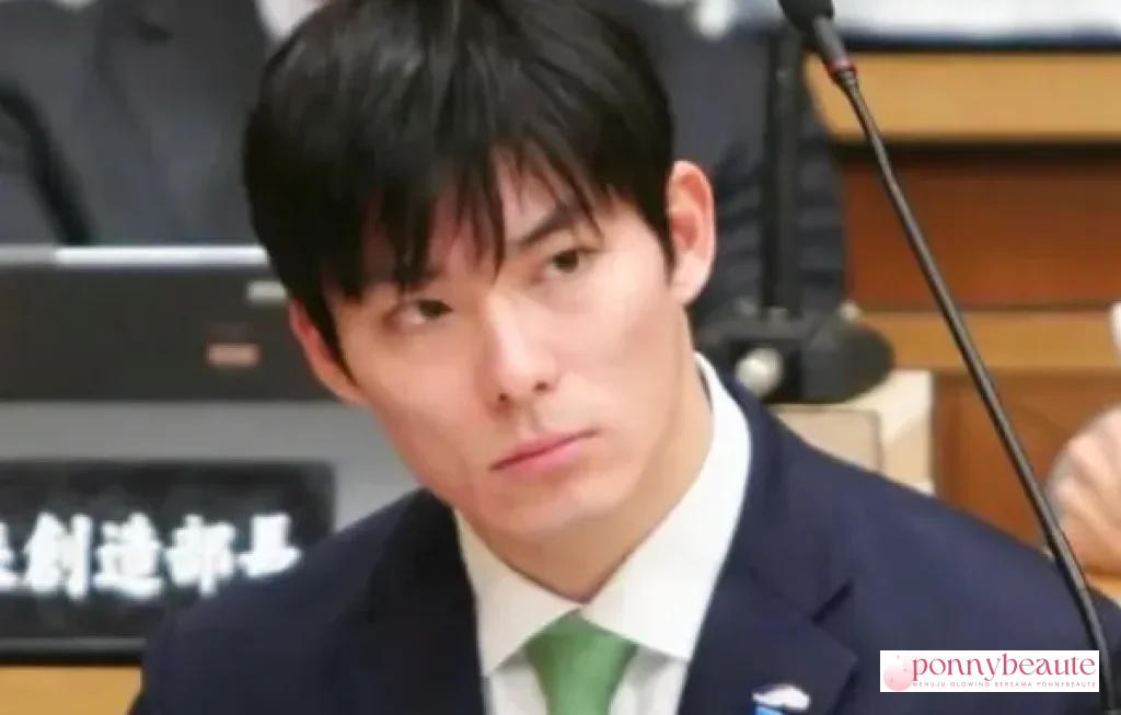 gubernur termuda jepang ganteng